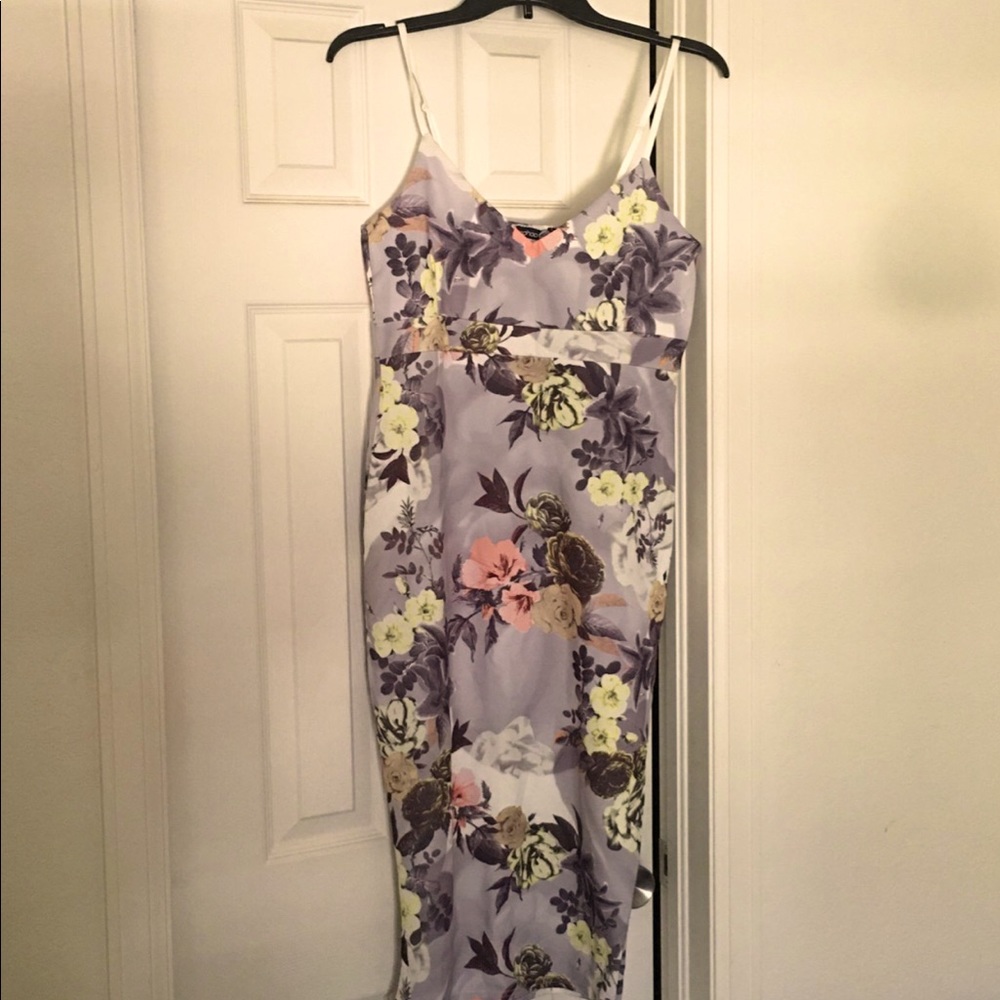 New grey floral sleeveless dress